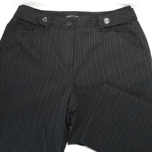 Larry Levine  8 pin striped ankle capri pants